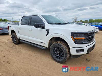 Czwarte zdjęcie samochodu z boku: 2025 FORD F150 XLT VIN:1FTFW3LD5SFB66054 - miniatura