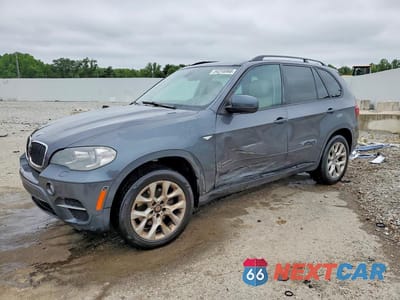 2013 BMW X5 XDRIVE35I 5UXZV4C58D0B03102 - główne zdjęcie licytacji z USA - miniatura
