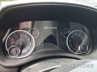 Zdjęcie 9 z 12 samochodu: 2024 RAM 5500 BOX TRUCK VIN:3C7WRMDJ1RG271347 - miniatura
