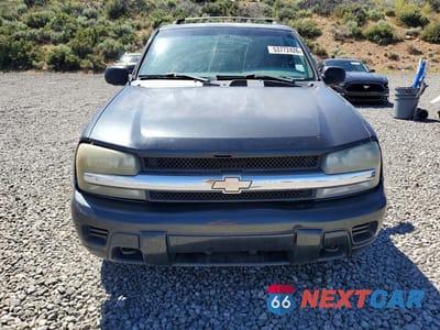 Piąte zdjęcie samochodu w środku: 2004 CHEVROLET TRAILBLAZER LS VIN:1GNDT13SX42366965 - miniatura