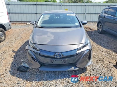 Piąte zdjęcie samochodu w środku: 2022 TOYOTA PRIUS PRIME LE VIN:JTDKAMFP6N3221061 - miniatura