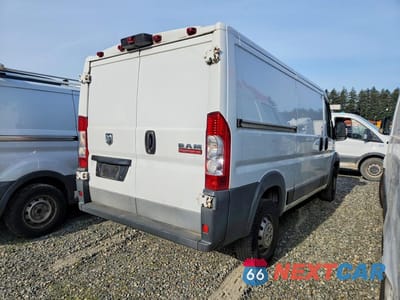 Trzecie zdjęcie samochodu z tyłu: 2016 RAM PROMASTER 1500 1500 STANDARD VIN:3C6TRVAG2GE104932 - miniatura