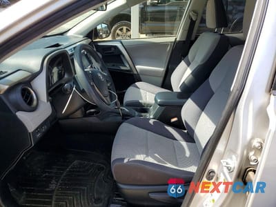 Zdjęcie 7 z 12 samochodu: 2013 TOYOTA RAV4 XLE VIN:JTMWFREV3D5011844 - miniatura