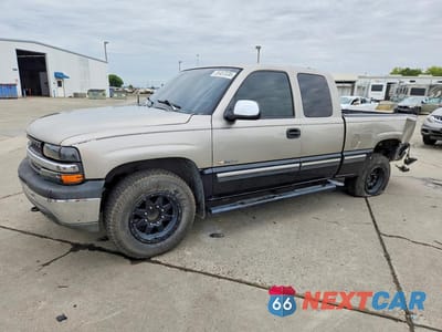 1999 CHEVROLET SILVERADO C2500 1GCFC29T8XZ148851 - główne zdjęcie licytacji z USA - miniatura