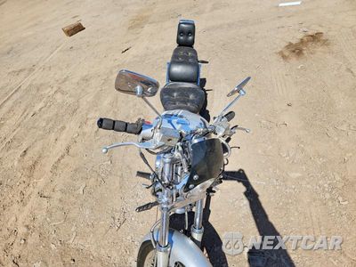 Piąte zdjęcie samochodu w środku: 2004 SUZUKI VS800 GLP VIN:JS1VS52A742101382 - miniatura