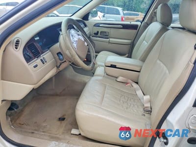 Zdjęcie 7 z 12 samochodu: 2007 LINCOLN TOWN CAR SIGNATURE VIN:1LNHM81V67Y608533 - miniatura