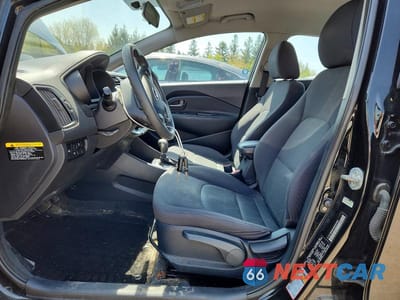 Zdjęcie 7 z 12 samochodu: 2013 KIA RIO LX VIN:KNADM4A38D6207984 - miniatura