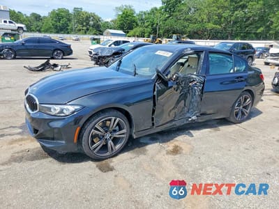2023 BMW 330I 3MW69FF0XP8D36682 - główne zdjęcie licytacji z USA - miniatura