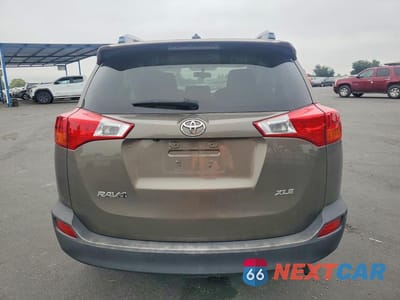Zdjęcie 6 z 13 samochodu: 2015 TOYOTA RAV4 XLE VIN:JTMWFREV9FD060975 - miniatura