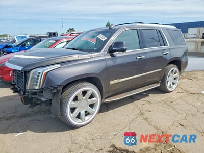 2018 CADILLAC ESCALADE LUXURY 1GYS4BKJ1JR276208 - główne zdjęcie licytacji z USA - miniatura