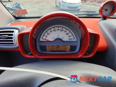 Zdjęcie 9 z 12 samochodu: 2008 SMART FORTWO PURE VIN:WMEEJ31X78K131184 - miniatura