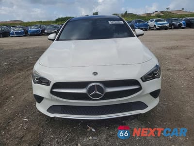 Piąte zdjęcie samochodu w środku: 2020 MERCEDES-BENZ CLA 250 VIN:WDD5J4GB6LN064090 - miniatura