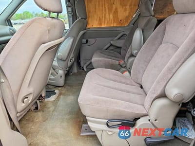 Zdjęcie 11 z 13 samochodu: 2002 DODGE GRAND CARAVAN EL VIN:1B8GP34372B583718 - miniatura