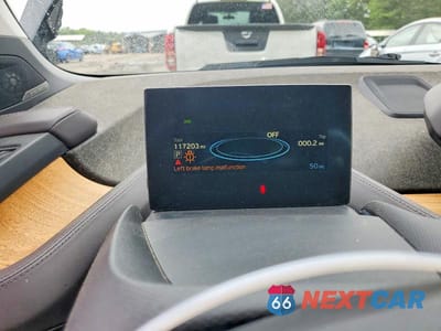Zdjęcie 9 z 12 samochodu: 2015 BMW I3 BEV VIN:WBY1Z2C54FV286314 - miniatura