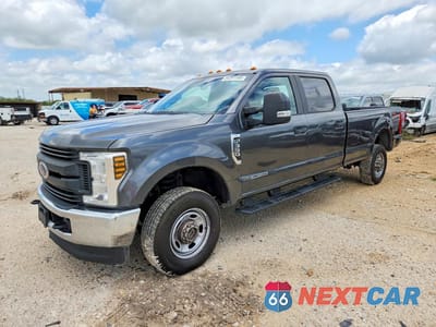 2019 FORD F350 SUPER DUTY 1FT8W3BT2KEC44930 - główne zdjęcie licytacji z USA - miniatura