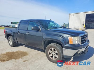 Czwarte zdjęcie samochodu z boku: 2010 GMC SIERRA VIN:3GTRKVE38AG275789 - miniatura