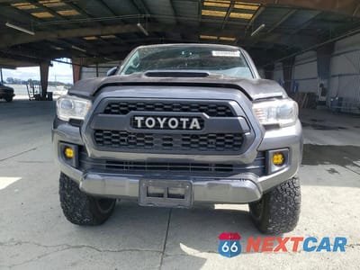 Piąte zdjęcie samochodu w środku: 2016 TOYOTA TACOMA TRD SPORT VIN:3TMDZ5BN0GM001959 - miniatura