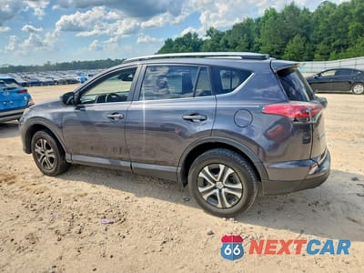Drugie zdjęcie samochodu z przodu: 2018 TOYOTA RAV4 LE VIN:2T3ZFREVXJW494640 - miniatura