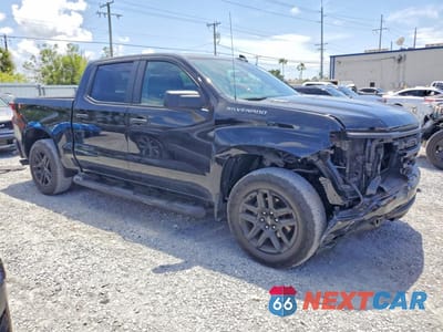Czwarte zdjęcie samochodu z boku: 2025 CHEVROLET SILVERADO C1500 CUSTOM VIN:1GCPABEK5SZ141114 - miniatura