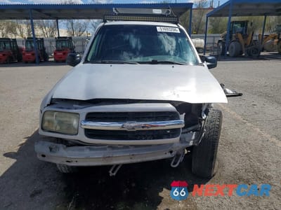 Piąte zdjęcie samochodu w środku: 2000 CHEVROLET TRACKER VIN:2CNBJ13C0Y6939603 - miniatura
