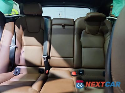 Zdjęcie 10 z 13 samochodu: 2023 VOLVO XC60 PLUS VIN:YV4L12RN3P1354231 - miniatura