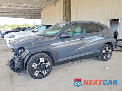 2025 HYUNDAI KONA SEL KM8HB3AB7SU196430 - główne zdjęcie licytacji z USA - miniatura