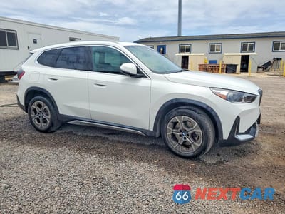 Czwarte zdjęcie samochodu z boku: 2025 BMW X1 XDRIVE28I VIN:WBX73EF09S5243941 - miniatura