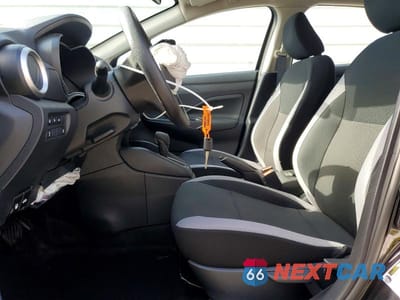 Zdjęcie 7 z 12 samochodu: 2025 NISSAN VERSA S VIN:3N1CN8DV5SL823194 - miniatura
