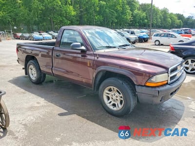 Czwarte zdjęcie samochodu z boku: 2004 DODGE DAKOTA SXT VIN:1D7FL16K94S593339 - miniatura