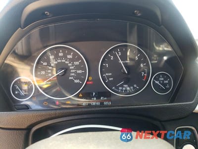 Zdjęcie 9 z 12 samochodu: 2017 BMW 320 I VIN:WBA8E1G35HNU18642 - miniatura
