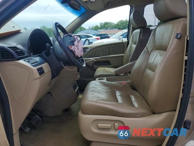 Zdjęcie 7 z 13 samochodu: 2008 HONDA ODYSSEY TOURING VIN:5FNRL38868B016985 - miniatura