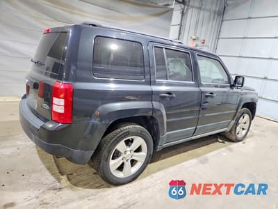 Trzecie zdjęcie samochodu z tyłu: 2011 JEEP PATRIOT SPORT VIN:1J4NF1GB0BD149161 - miniatura