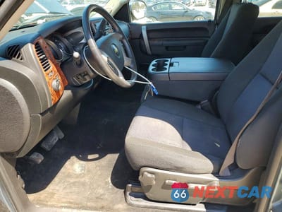 Zdjęcie 7 z 12 samochodu: 2011 CHEVROLET SILVERADO K1500 LT VIN:3GCPKSE37BG228969 - miniatura