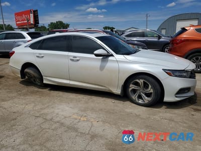 Czwarte zdjęcie samochodu z boku: 2019 HONDA ACCORD EXL VIN:1HGCV1F53KA023844 - miniatura