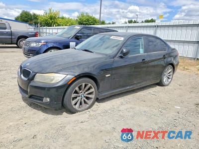 2011 BMW 328 I SULEV WBAPH5C53BA444284 - główne zdjęcie licytacji z USA - miniatura