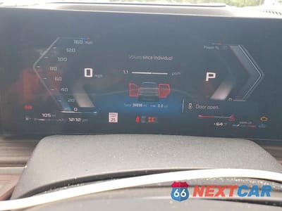 Zdjęcie 9 z 13 samochodu: 2024 BMW X7 M60I VIN:5UX33EM03R9T73102 - miniatura