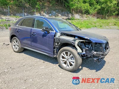 Czwarte zdjęcie samochodu z boku: 2024 AUDI Q3 PREMIUM S LINE 45 VIN:WA1DECF35R1035978 - miniatura