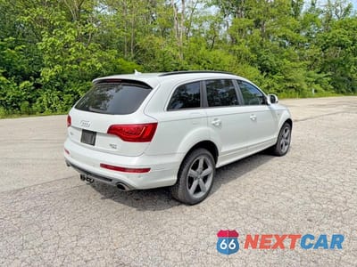 Czwarte zdjęcie samochodu z boku: 2015 AUDI Q7 S LINE PRESTIGE VIN:WA1DGAFE4FD019930 - miniatura