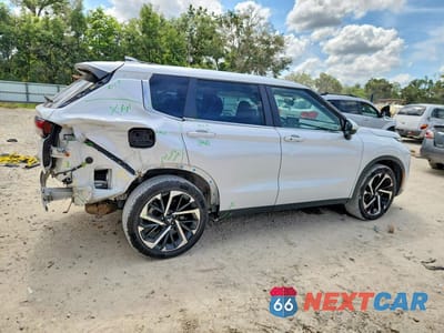 Trzecie zdjęcie samochodu z tyłu: 2023 MITSUBISHI OUTLANDER SE VIN:JA4J4UA81PZ025252 - miniatura