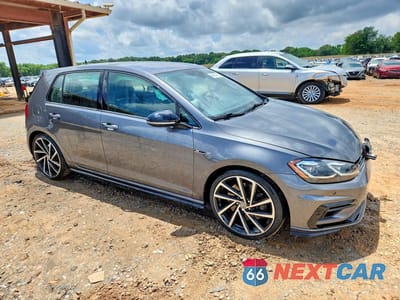 Czwarte zdjęcie samochodu z boku: 2019 VOLKSWAGEN GOLF R VIN:WVWVA7AU9KW228530 - miniatura
