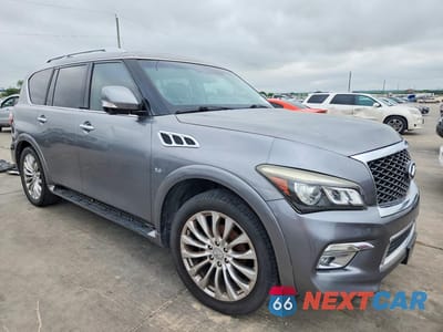 Czwarte zdjęcie samochodu z boku: 2015 INFINITI QX80 BASE VIN:JN8AZ2NF2F9571999 - miniatura
