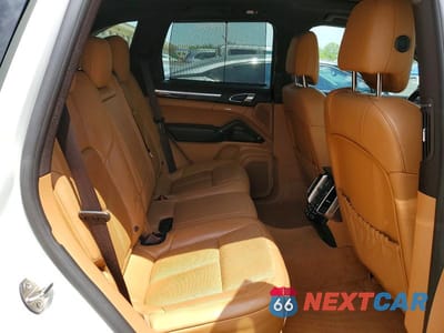 Zdjęcie 11 z 14 samochodu: 2018 PORSCHE CAYENNE S VIN:WP1AB2A23JLA60847 - miniatura