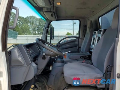 Piąte zdjęcie samochodu w środku: 2016 ISUZU NRR BOX TRUCK VIN:JALE5W168G7301760 - miniatura