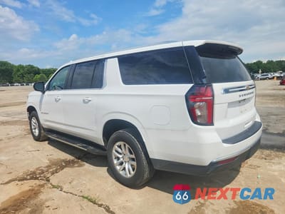Drugie zdjęcie samochodu z przodu: 2024 CHEVROLET SUBURBAN C1500 LT VIN:1GNSCCKD3RR235090 - miniatura