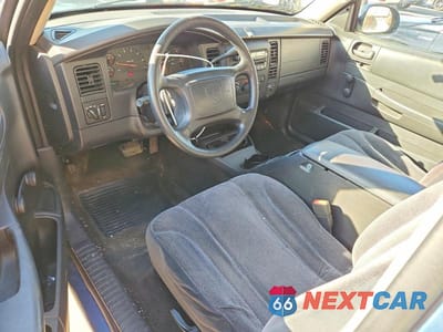 Zdjęcie 8 z 12 samochodu: 2002 DODGE DAKOTA BASE VIN:1B7GL12X42S686119 - miniatura
