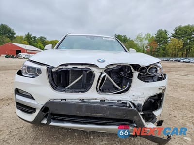 Piąte zdjęcie samochodu w środku: 2019 BMW X3 XDRIVE30I VIN:5UXTR9C5XKLP91250 - miniatura