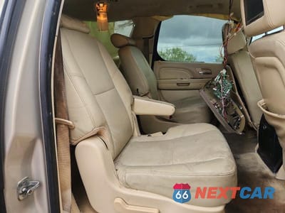 Zdjęcie 11 z 13 samochodu: 2007 CADILLAC ESCALADE ESV VIN:1GYFK66817R242610 - miniatura