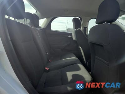 Zdjęcie 10 z 12 samochodu: 2016 FORD FOCUS SE VIN:1FADP3F24GL305555 - miniatura