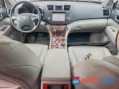 Zdjęcie 8 z 13 samochodu: 2011 TOYOTA HIGHLANDER LIMITED VIN:5TDDK3EH3BS079529 - miniatura