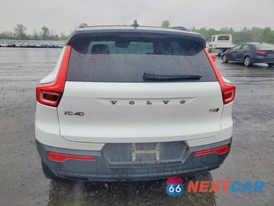 Zdjęcie 6 z 13 samochodu: 2021 VOLVO XC40 PLUS VIN:YV4162UM2M2462918 - miniatura